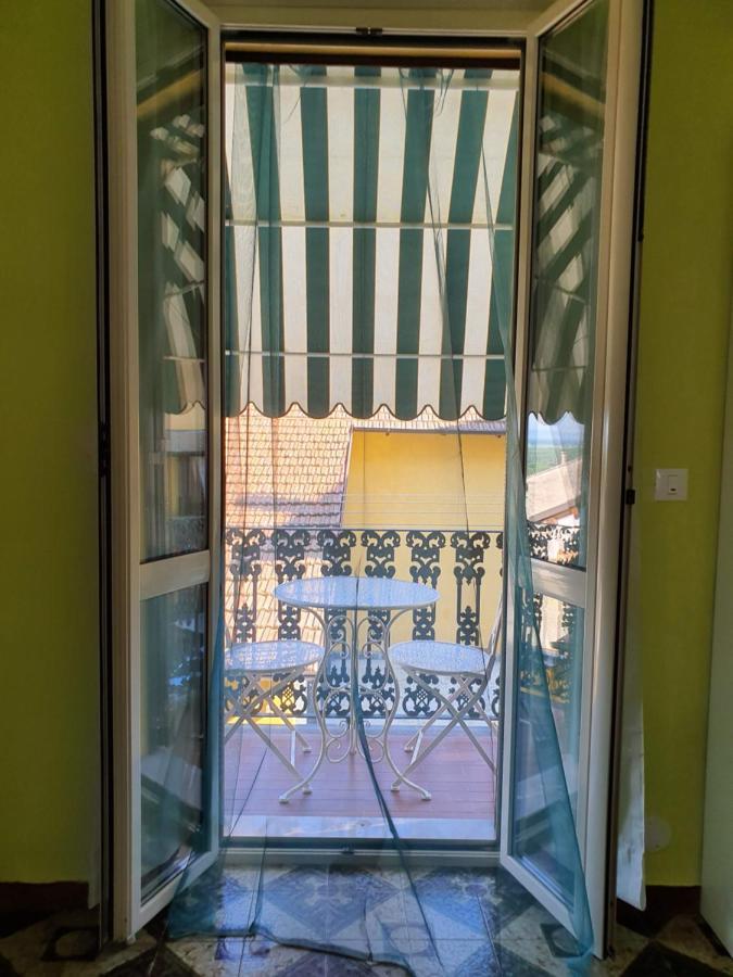 Casa Soggiorno Il Quetzales Valenza Ngoại thất bức ảnh