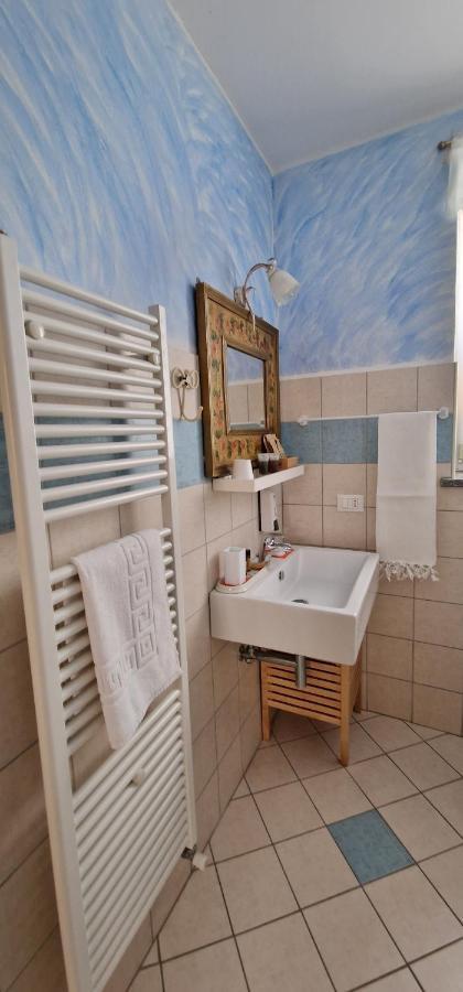 Casa Soggiorno Il Quetzales Valenza Ngoại thất bức ảnh
