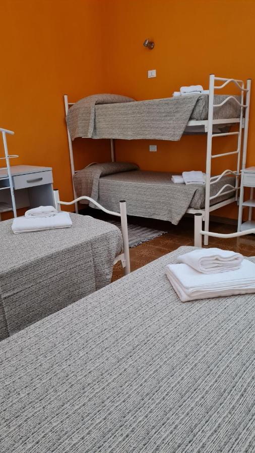 Casa Soggiorno Il Quetzales Valenza Ngoại thất bức ảnh