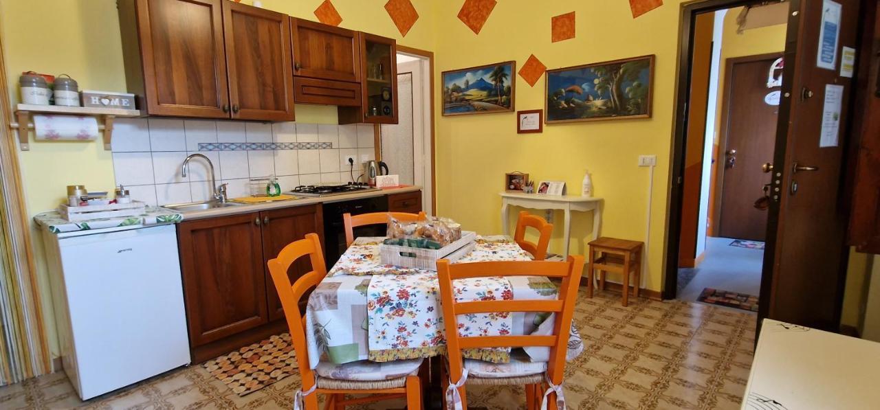 Casa Soggiorno Il Quetzales Valenza Ngoại thất bức ảnh