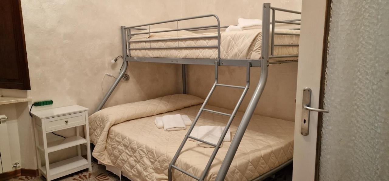Casa Soggiorno Il Quetzales Valenza Ngoại thất bức ảnh